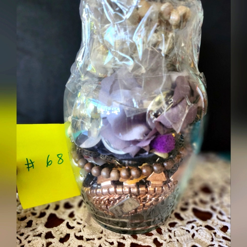 Grab bag vase